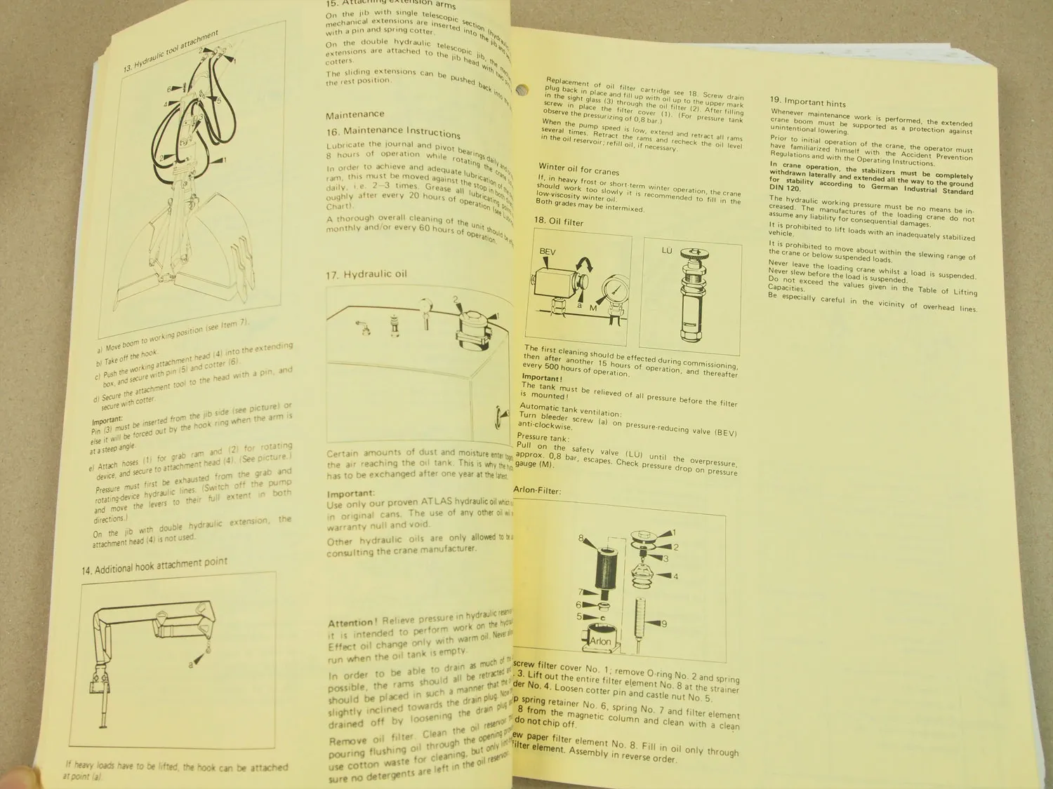 Atlas 5002 Kran Ersatzteilliste mit Bedienungsanleitung und Wartung 1976/1980