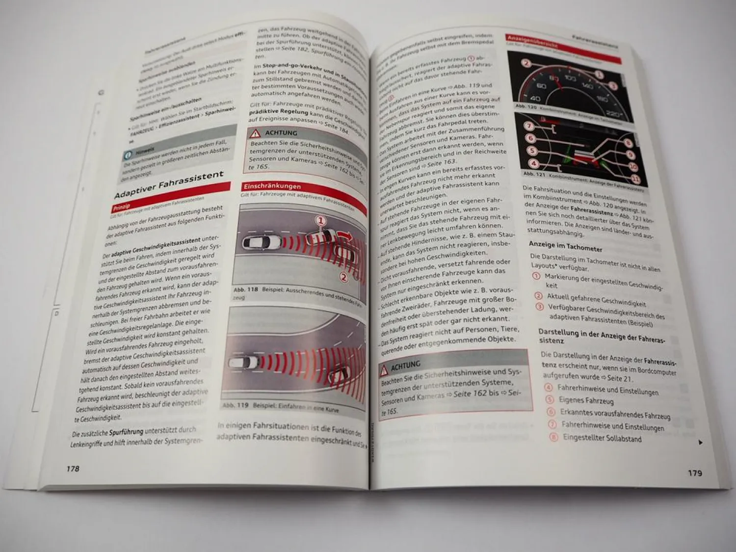 Audi Q3 F3 & RS Q3 Betriebsanleitung Bedienungsanleitung Bordbuch 11/2023