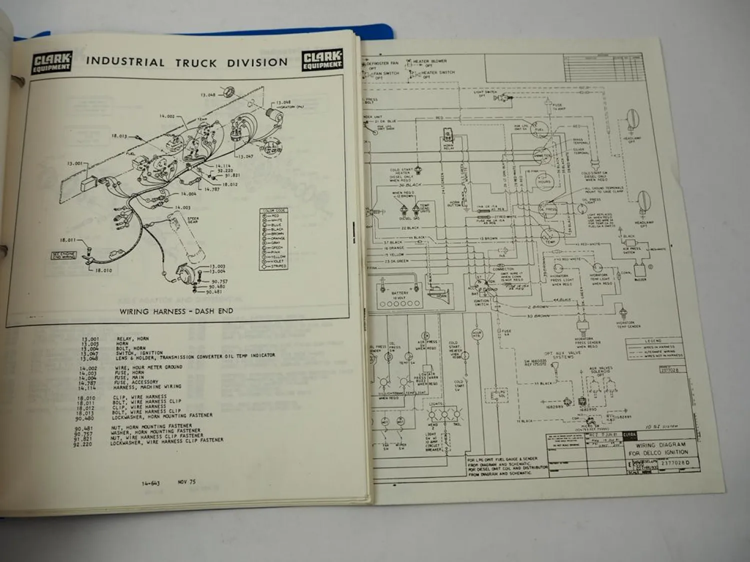 Clark C500 135 LPG Gabelstapler Ersatzteilkatalog Truck Parts Manual List 1984