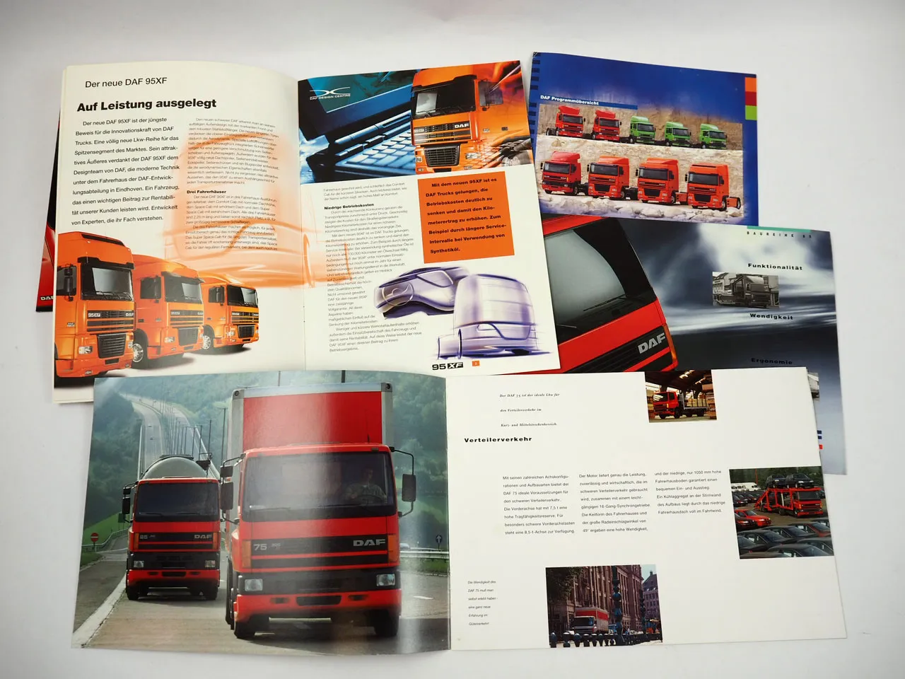 DAF 65 75 85 95 Baureihe LKW Programmübersicht 5x Prospekt 1994 bis 1998