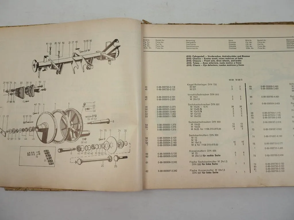 Fahr M88 M88S Mähdrescher selbstfahrend Ersatzteilliste 1969
