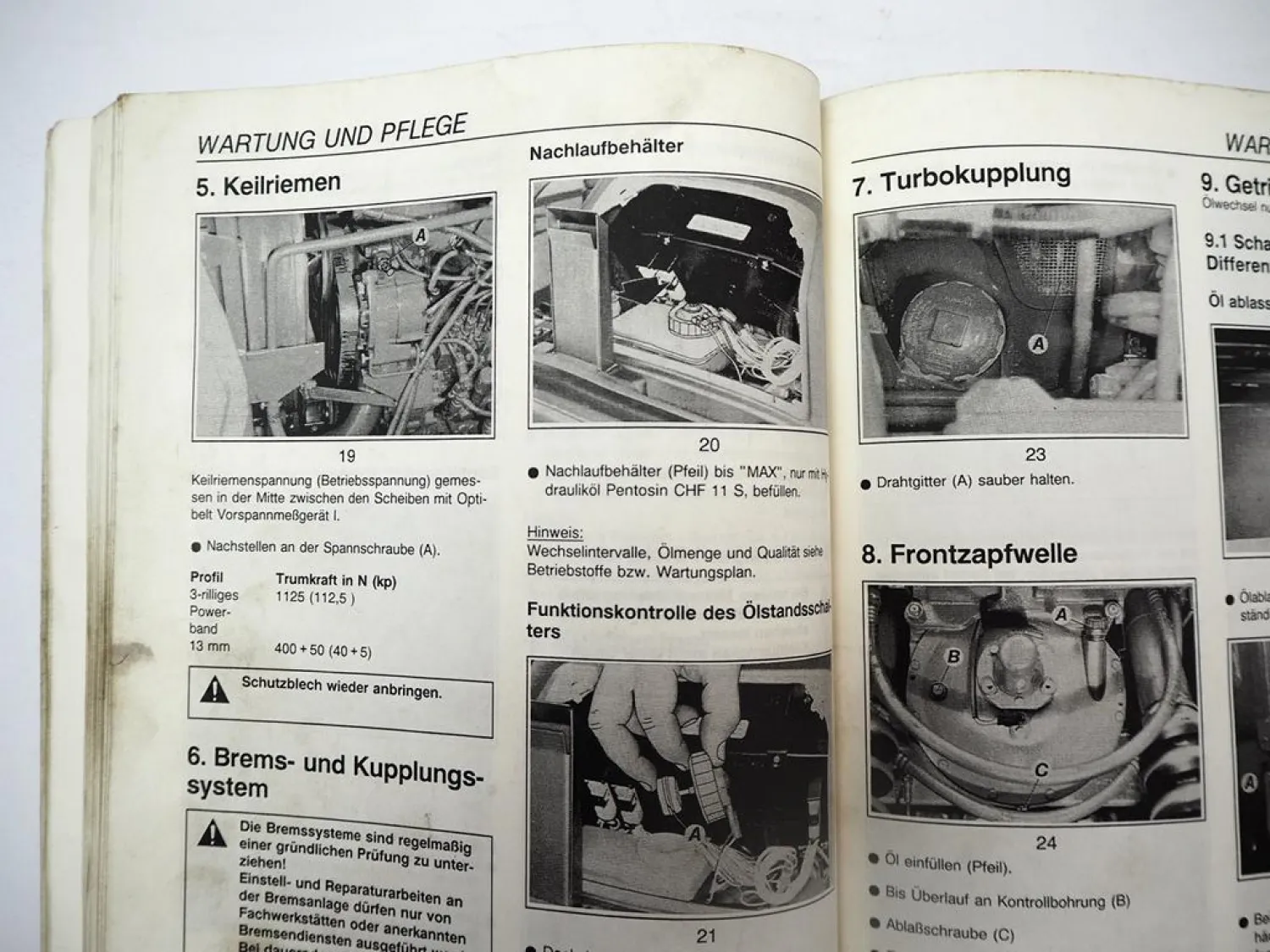 Fendt Favorit 816 818 822 824 Traktor Betriebsanleitung Bedienung Wartung 1993