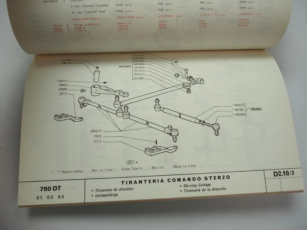 Fiat 750 DT Traktor Allrad Ersatzteilkatalog Catalogo Parti di Ricambio 1970