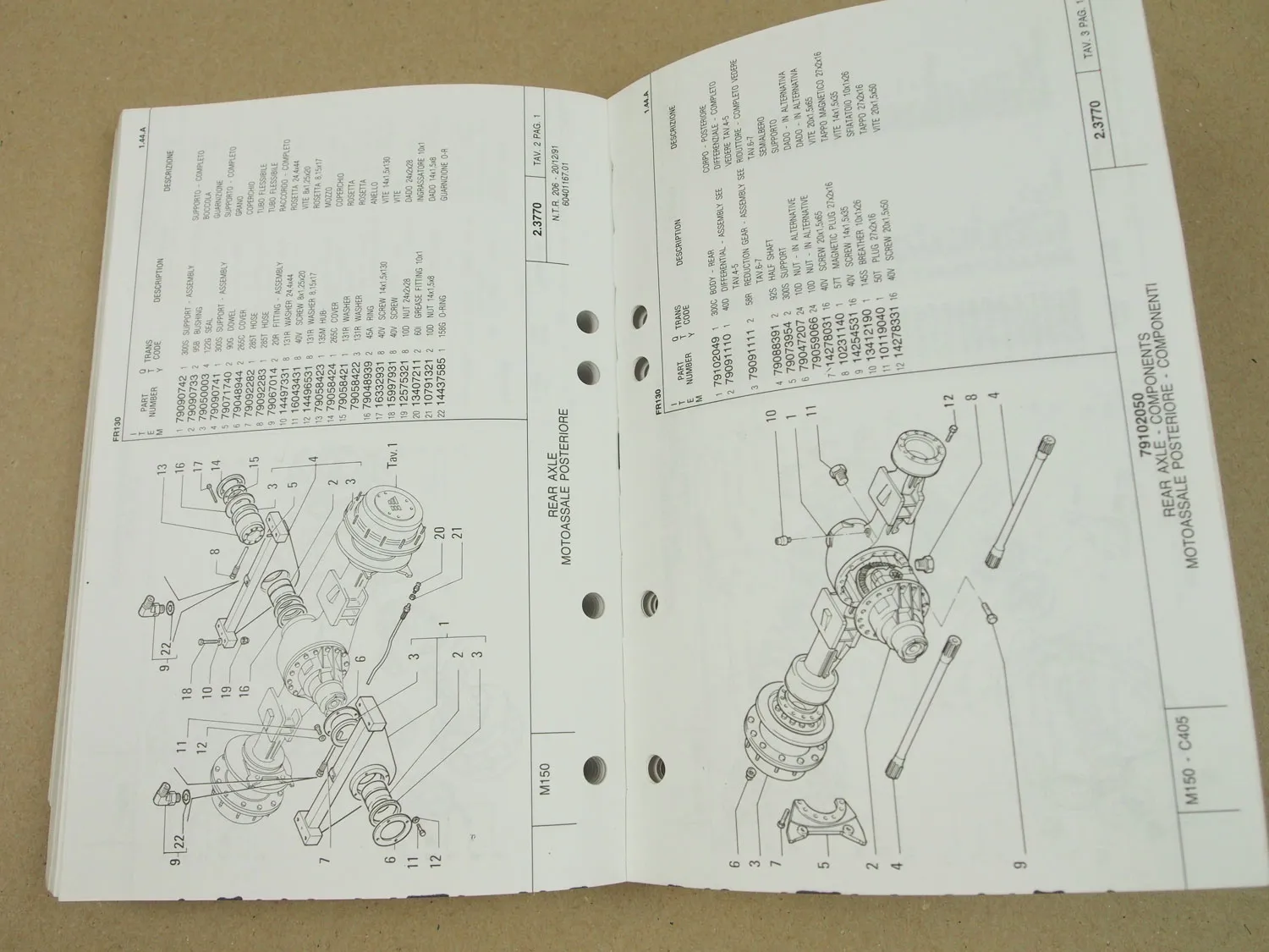 Fiat Allis FR130 Parts catalog Ersatzteilkatalog Catalogo parti di ricambio 1992