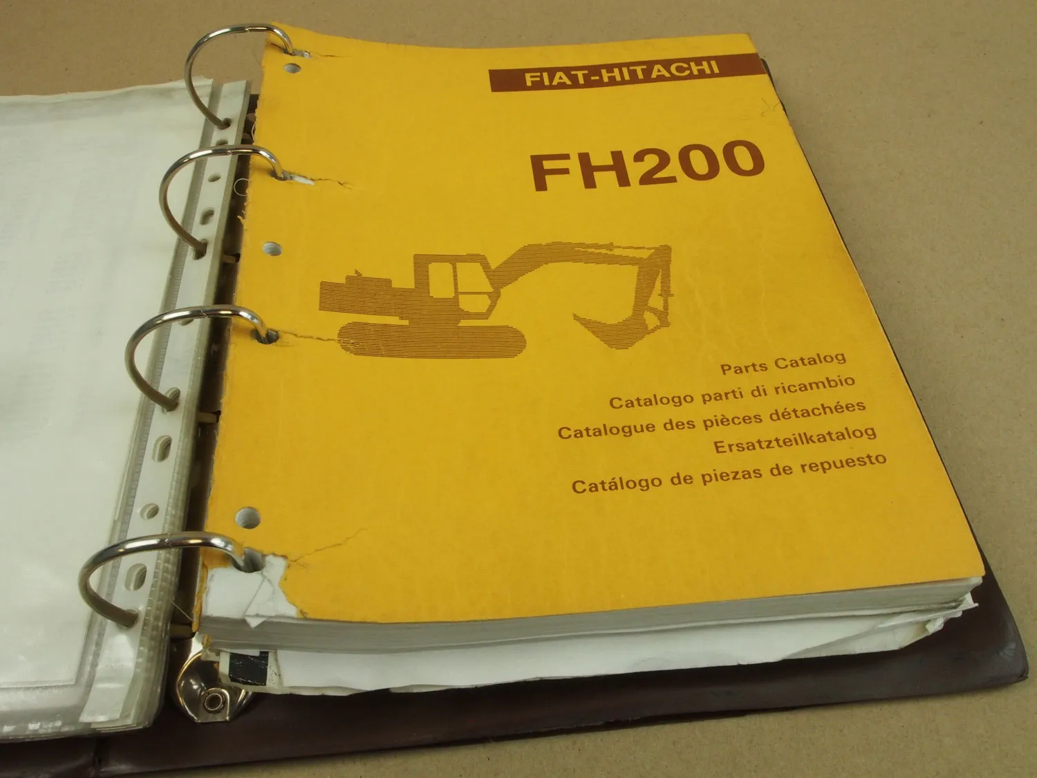 Fiat Hitachi FH200 Ersatzteilliste in engl/ital Parts List Parti Ricambio 1992