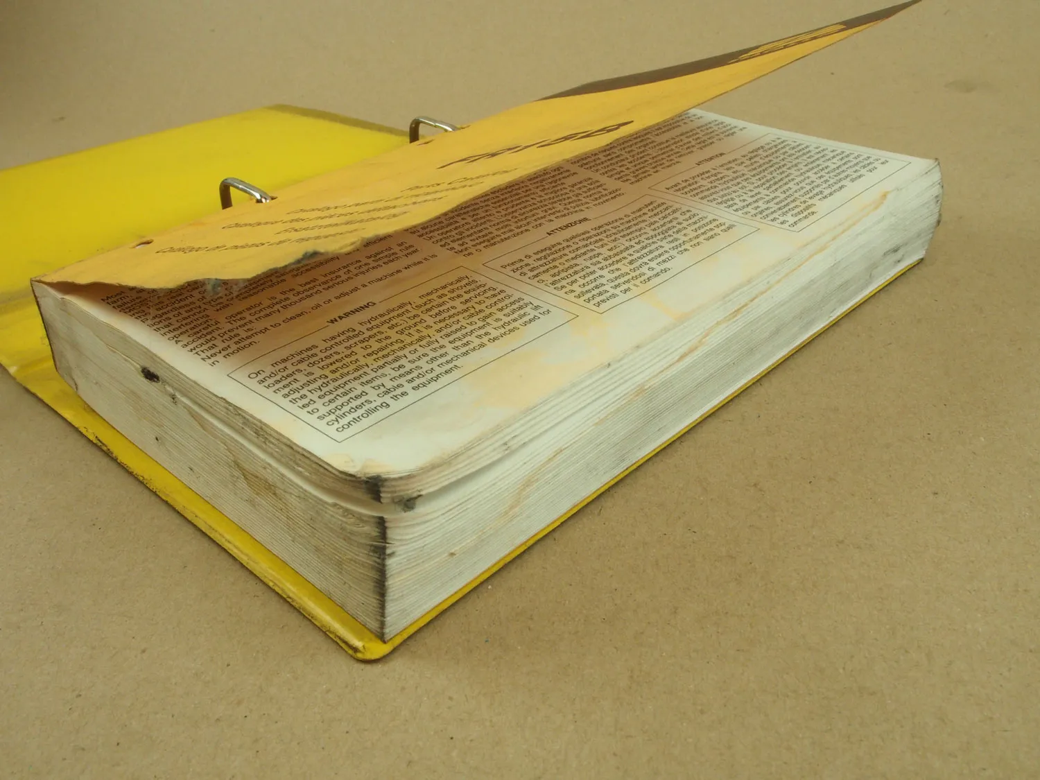 FiatAllis FR15B Schaufellader Ersatzteilliste Parts Catalog Parti ricambio 1987