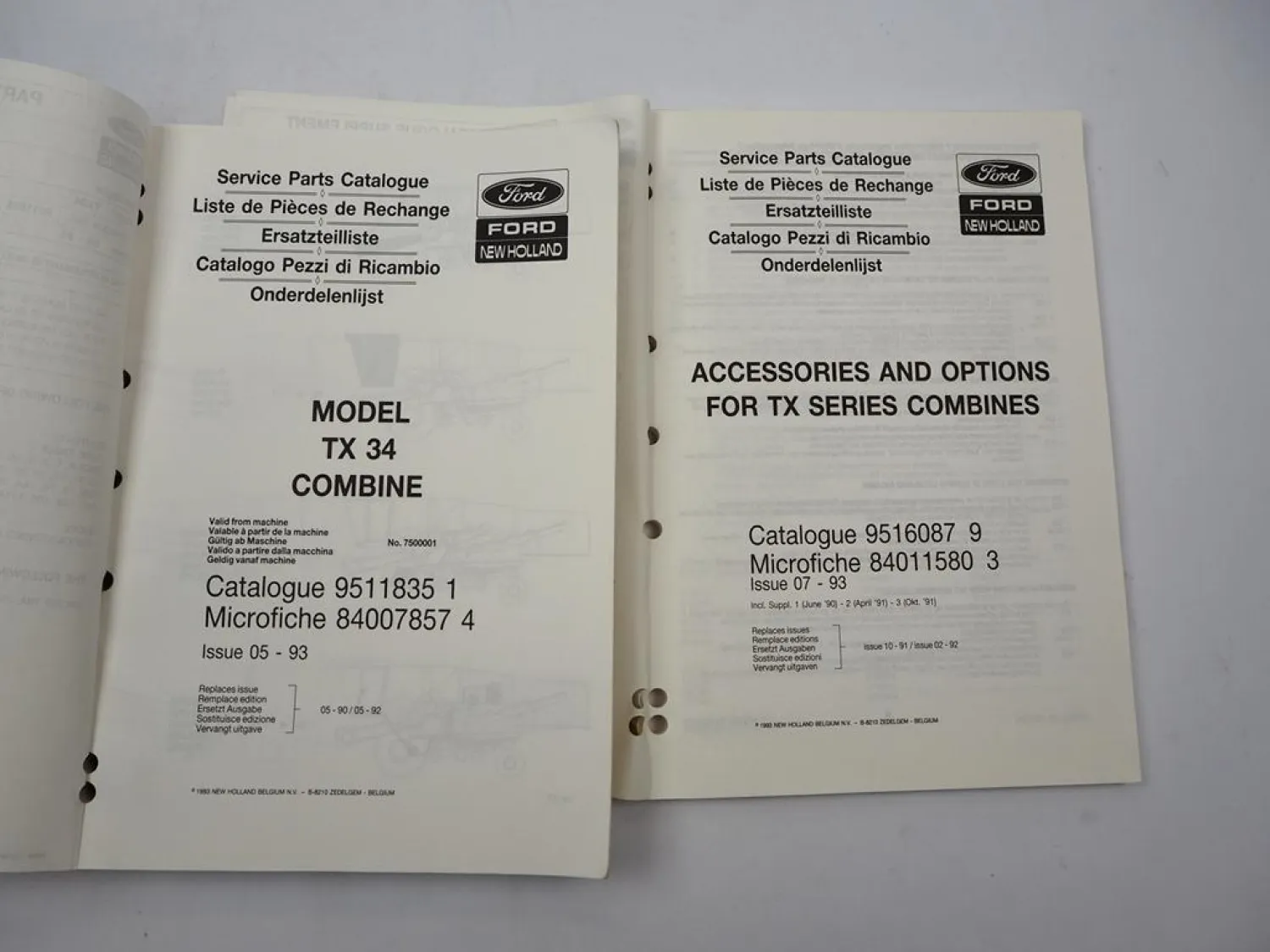 Ford New Holland TX 34 Combine Mähdrescher Parts List Ersatzteilliste 1993
