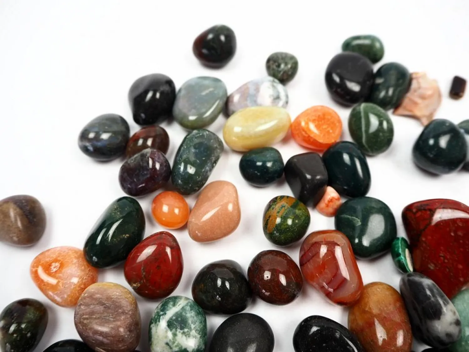 Geschliffene Steine Halbedelsteine? Gewicht ca. 900 g
