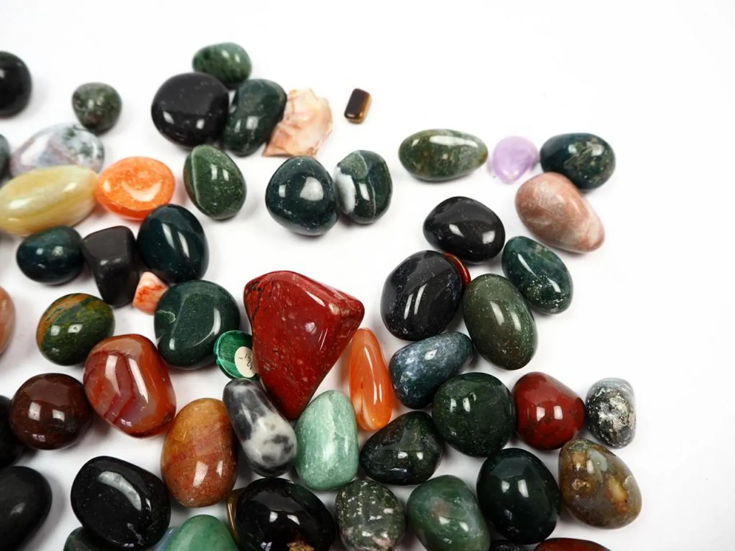 Geschliffene Steine Halbedelsteine? Gewicht ca. 900 g