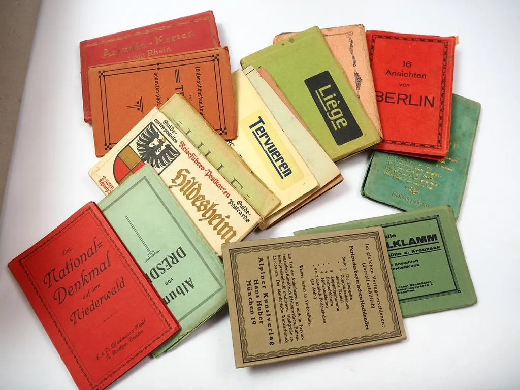 Großer Posten Postkarten Leporellos ca. 1900 bis 1940 Deutschland Frankreich