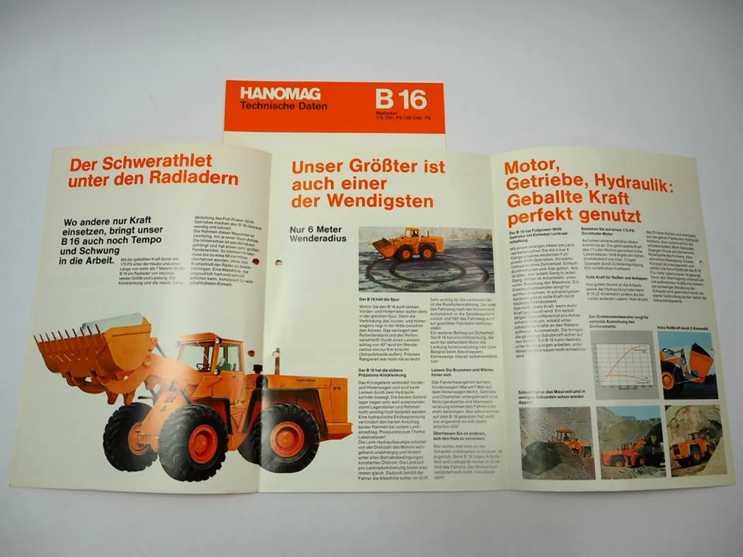 Hanomag B16 Radlader 175 PS 2x Prospekt Technische Daten ca. 1970