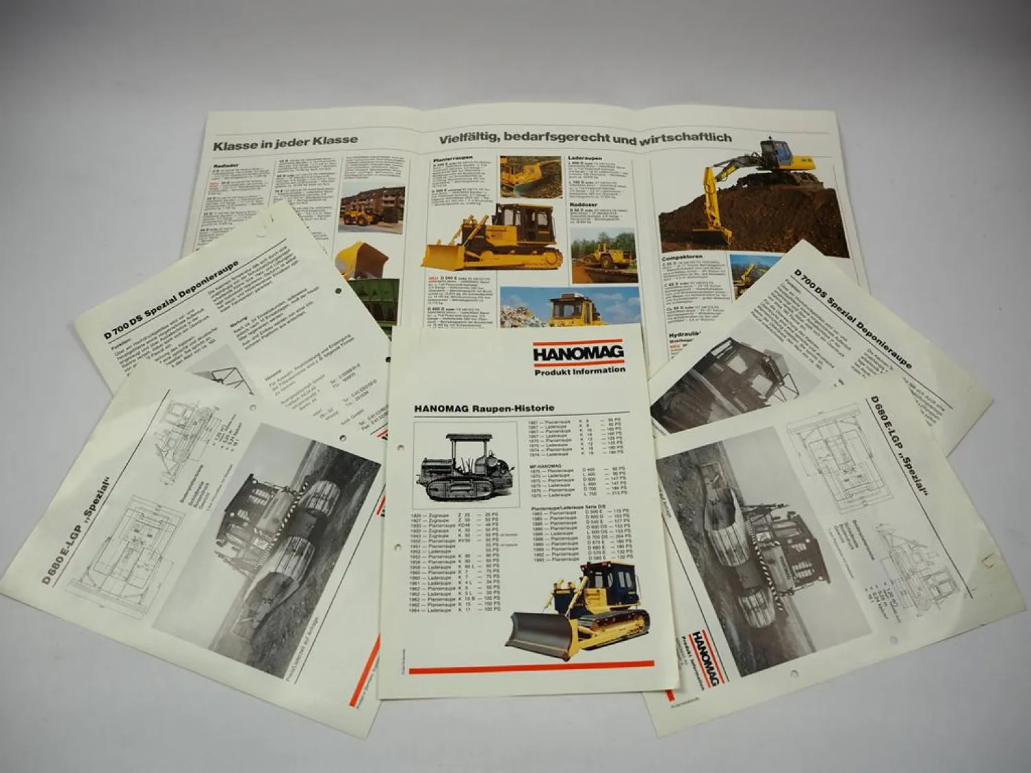 Hanomag D 680 E-LPG D 700 DS Spezial Raupe Prospekt Programm Techn. Daten 87/92