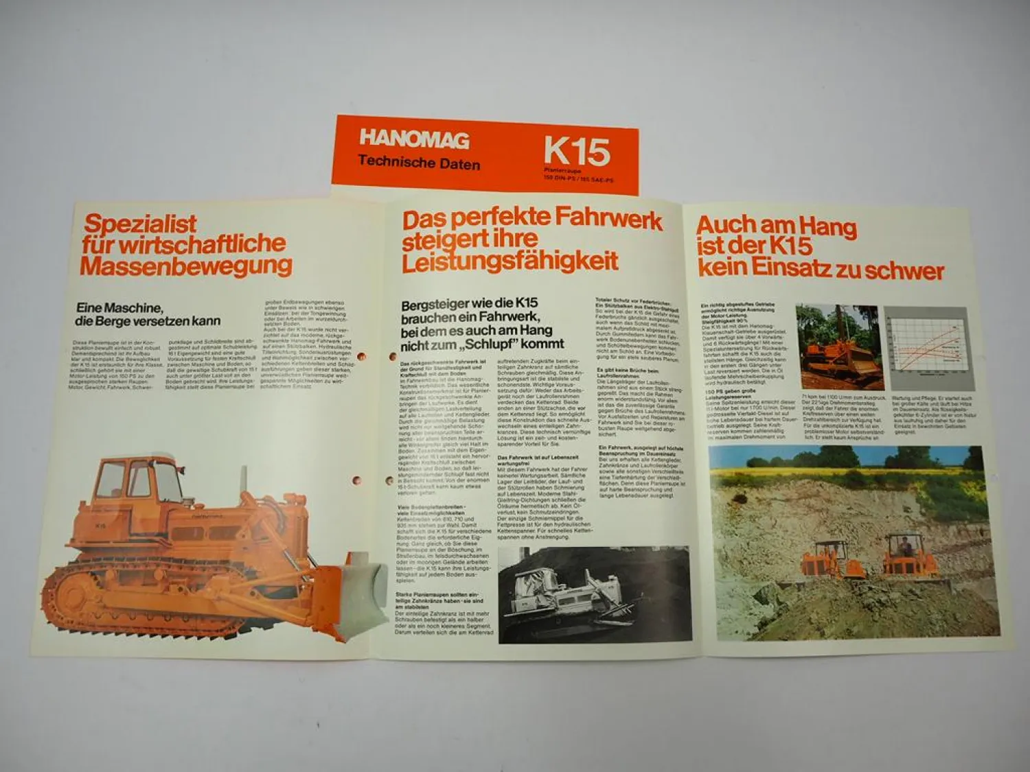 Hanomag K15 Planierraupe 150 PS 2x Prospekt Technische Daten 1970er Jahre