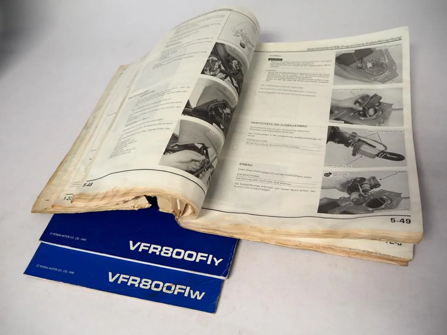 Honda VFR800 FI VFR800FI Fly Werkstatthandbuch 1997 -1999 Reparaturanleitung Set