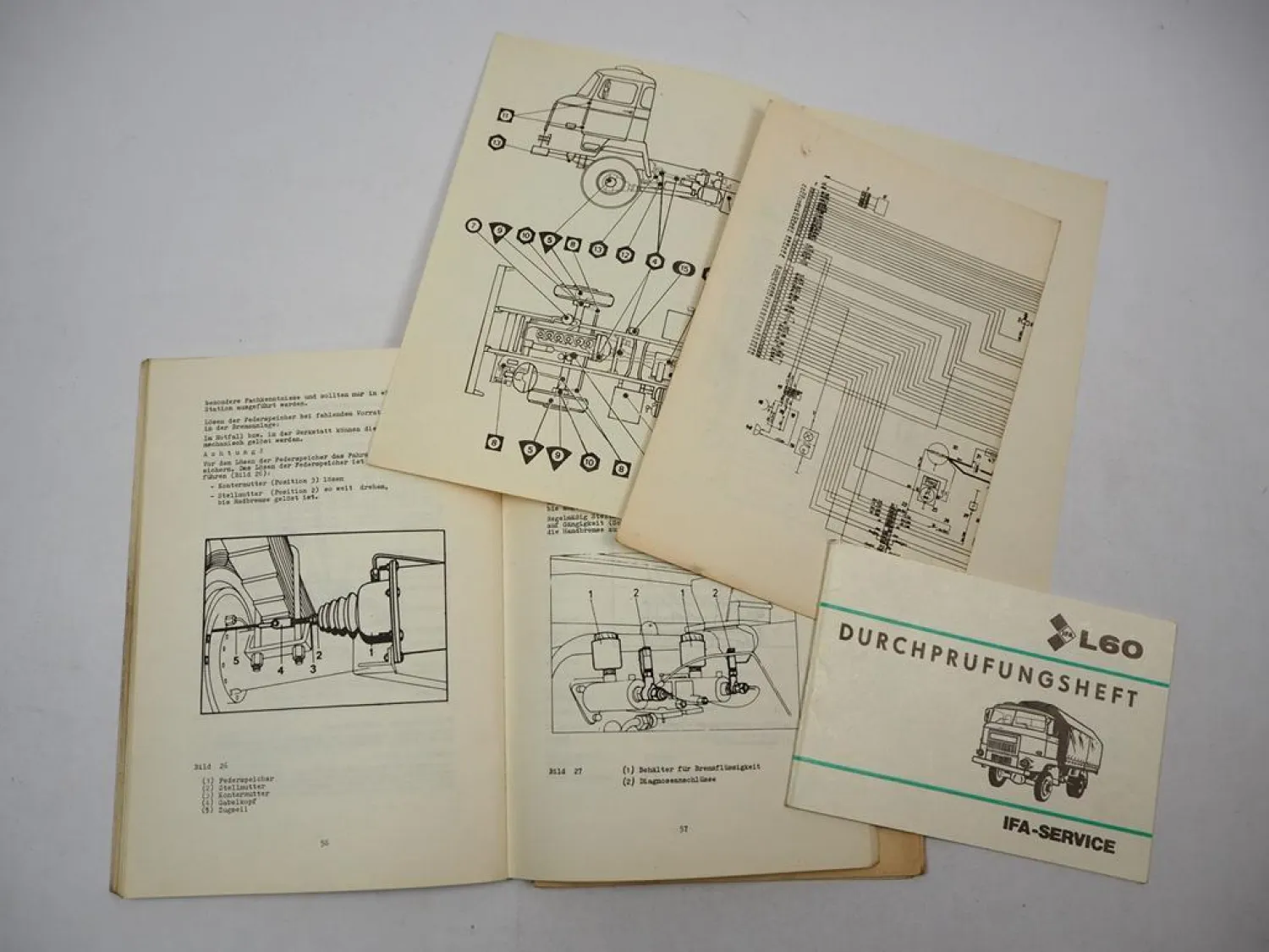 IFA L60 1218 4x4 Geländegängiger LKW Betriebsanleitung Scheckheft 1985