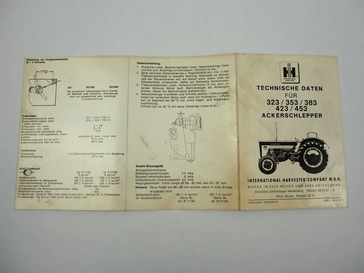 IHC 323 353 383 423 453 Ackerschlepper Technische Daten 10/1972