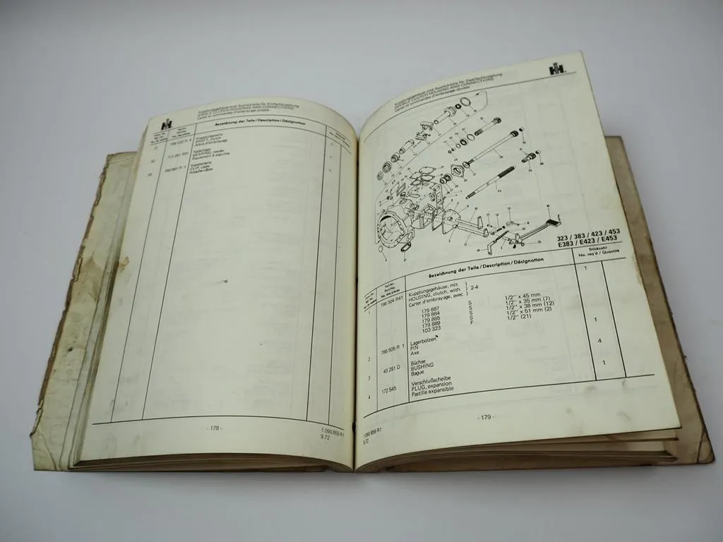 IHC 323 383 423 453 Dieselschlepper Ersatzteilkatalog Parts List 1972