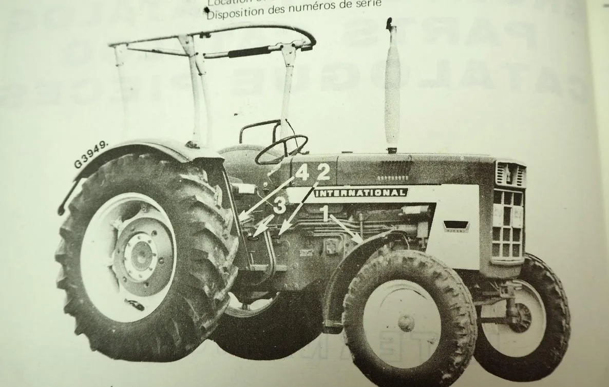 IHC 553 654 724 824 Traktoren Ersatzteilliste Parts Catalog Tractors 1972
