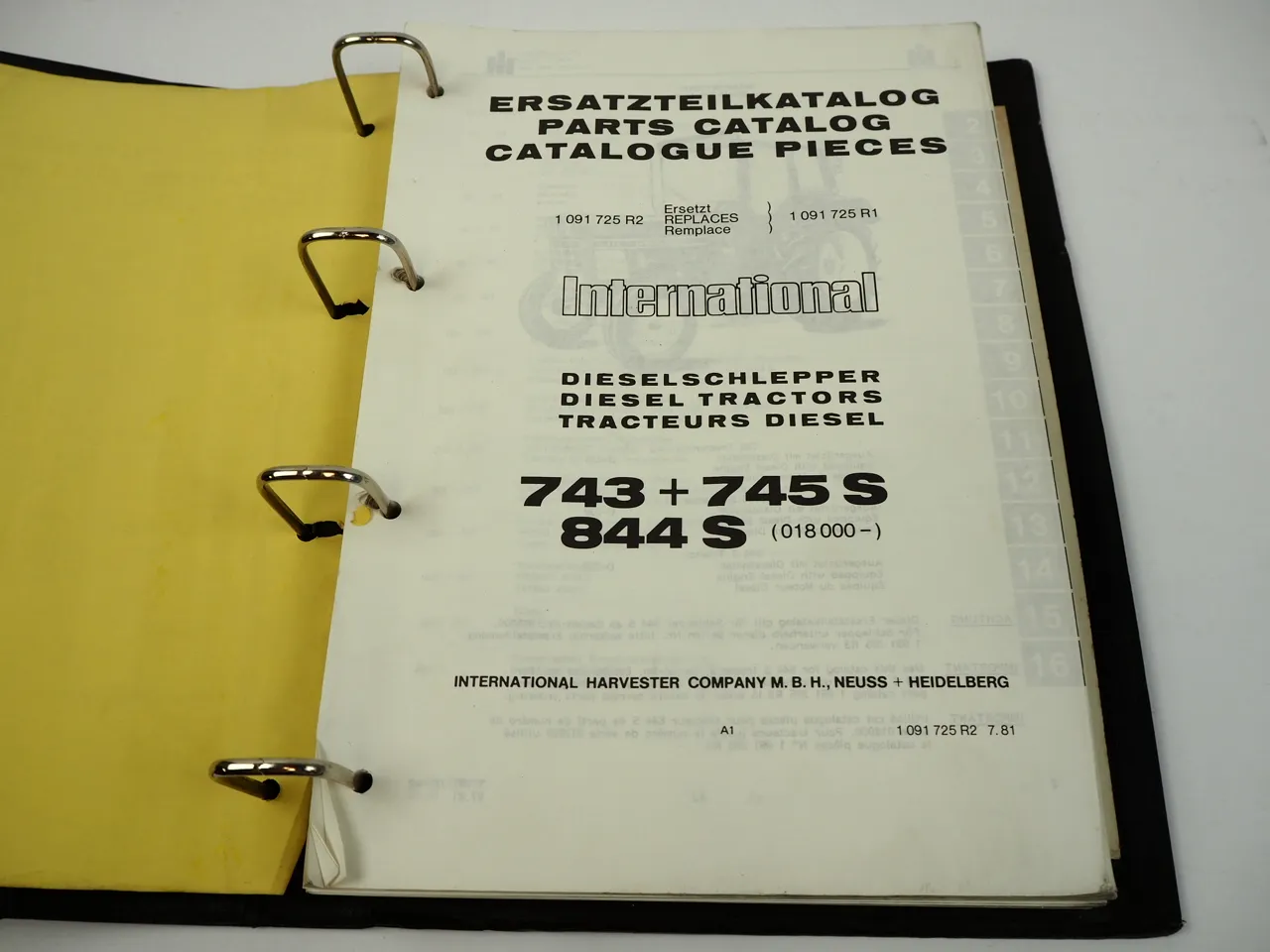 IHC 743 745S 844S Traktor Ersatzteilkatalog Parts Catalogue Tractors 1981