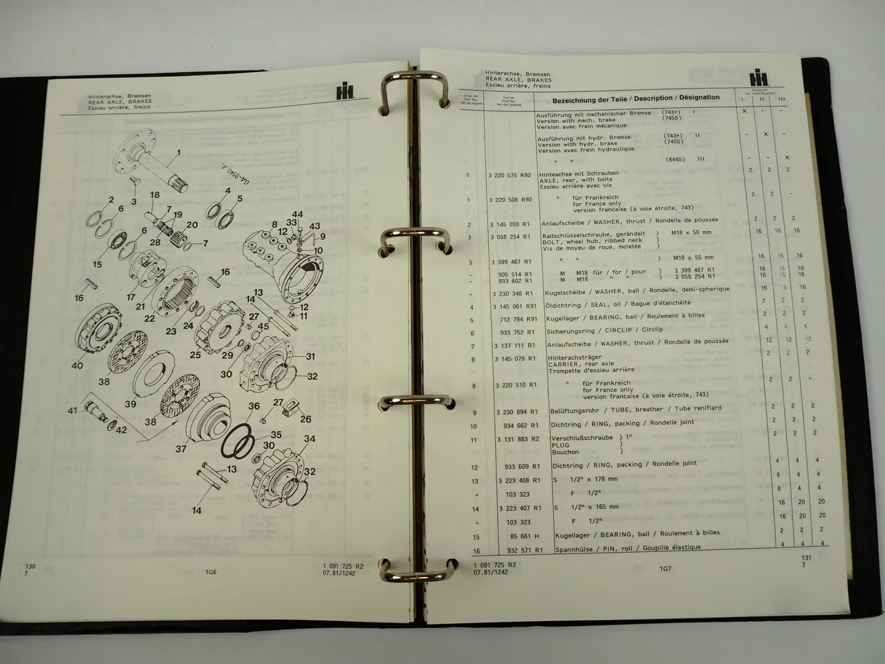 IHC 743 745S 844S Traktor Ersatzteilkatalog Parts Catalogue Tractors 1981