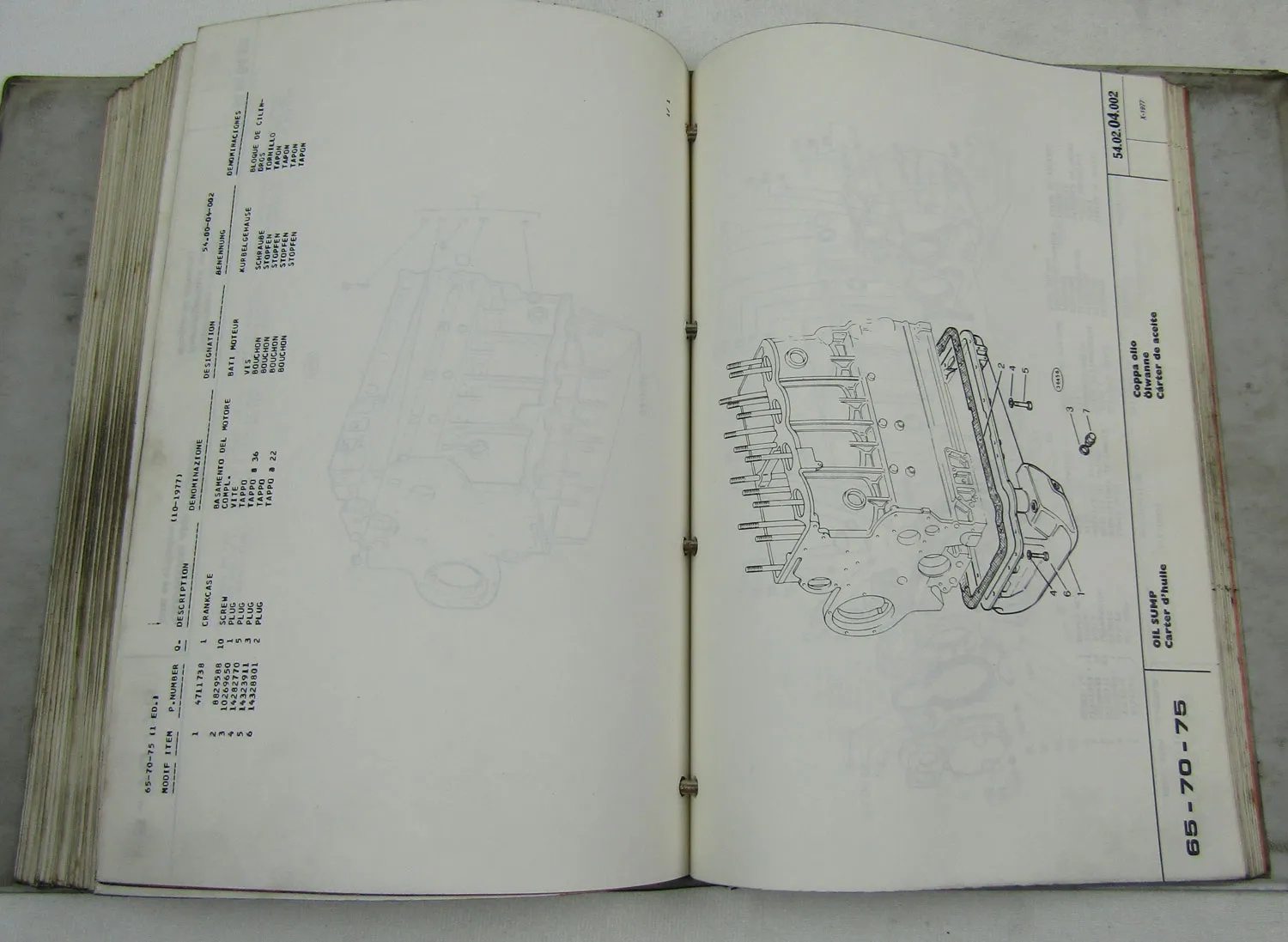 Iveco 65 70 75 F10 OM10 Ersatzteilliste VAN Truck 1977