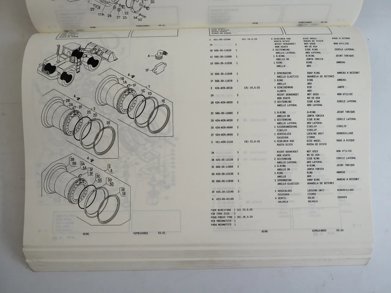 Komatsu WA470-3H Radlader Loader Bedienungsanleitung Ersatzteilliste 2001
