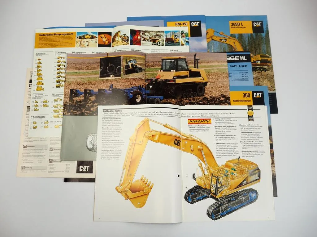 Konvolut Prospekte Caterpillar Baufahrzeuge Bauprogramm 1980 bis 2000er Jahre