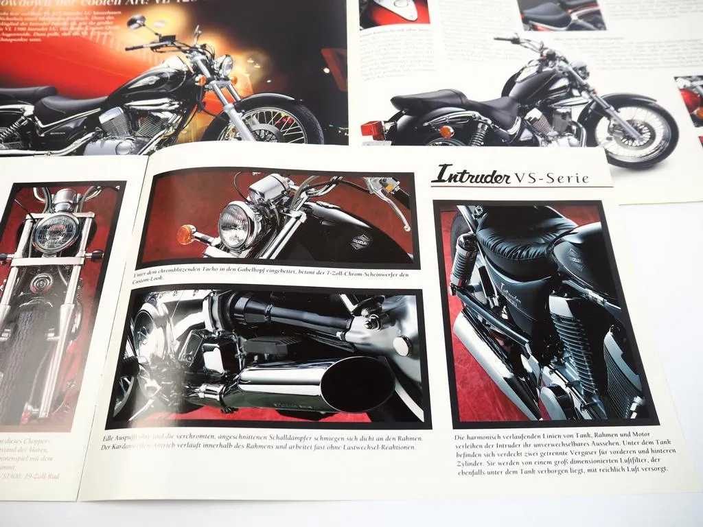 Konvolut Prospekte Suzuki Intruder VS Savage LS650 DR125 VL125 GN250