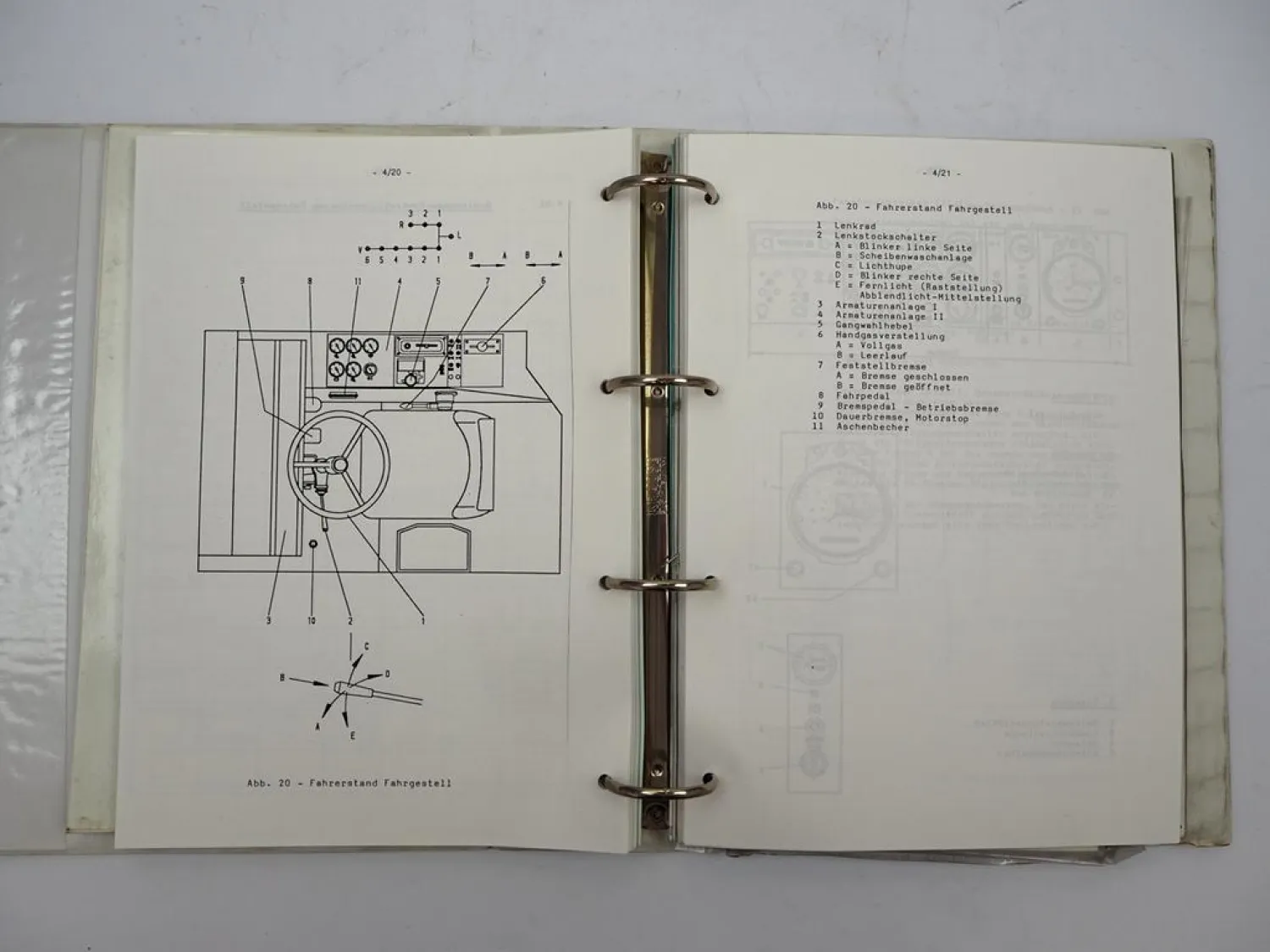 Krupp KMK 2025 Mobilkran Betriebsanleitung Bedienung Wartung Schaltplan ca. 1986