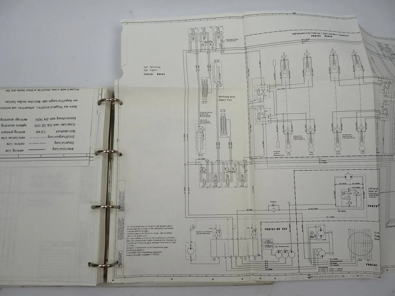 Krupp KMK 4070 Mobilkran Betriebsanleitung Bedienung Wartung Schaltplan 06/1991