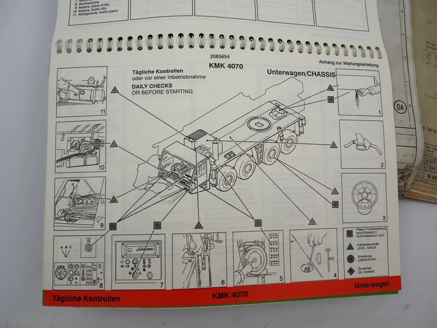 Krupp KMK 4071 Mobilkran Wartungsplan Schaltplan Elektrik Hydraulik ca. 1988