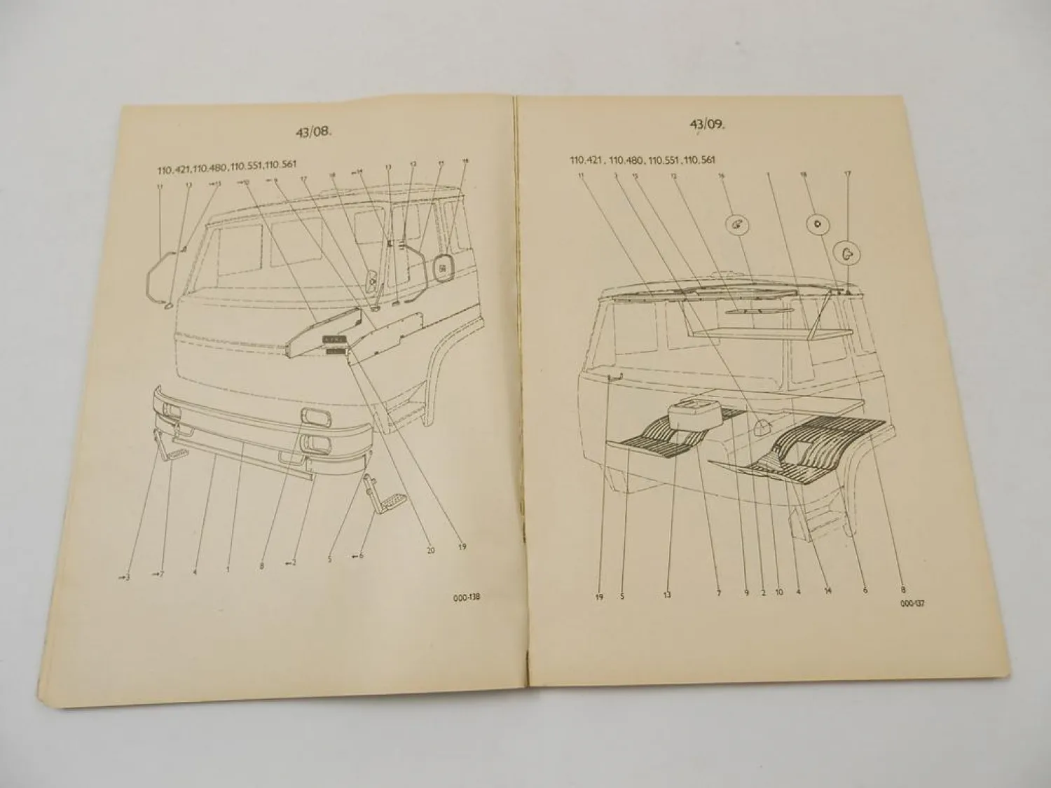 Liaz Sattelschlepper 100.421 bis 110.491 Ersatzteilliste 1987 Jablonec CSSR
