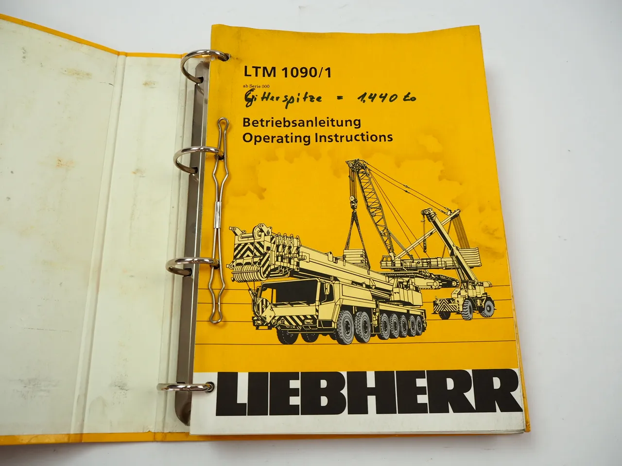 Liebherr LTM 1090-1 Mobilkran Betriebsanleitung Wartung 1994
