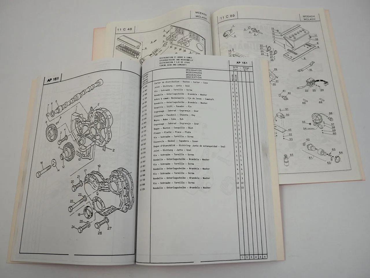 Manitou MCE40H MCL40H Gabelstapler Ersatzteilliste Spare Parts Catalogue 1985