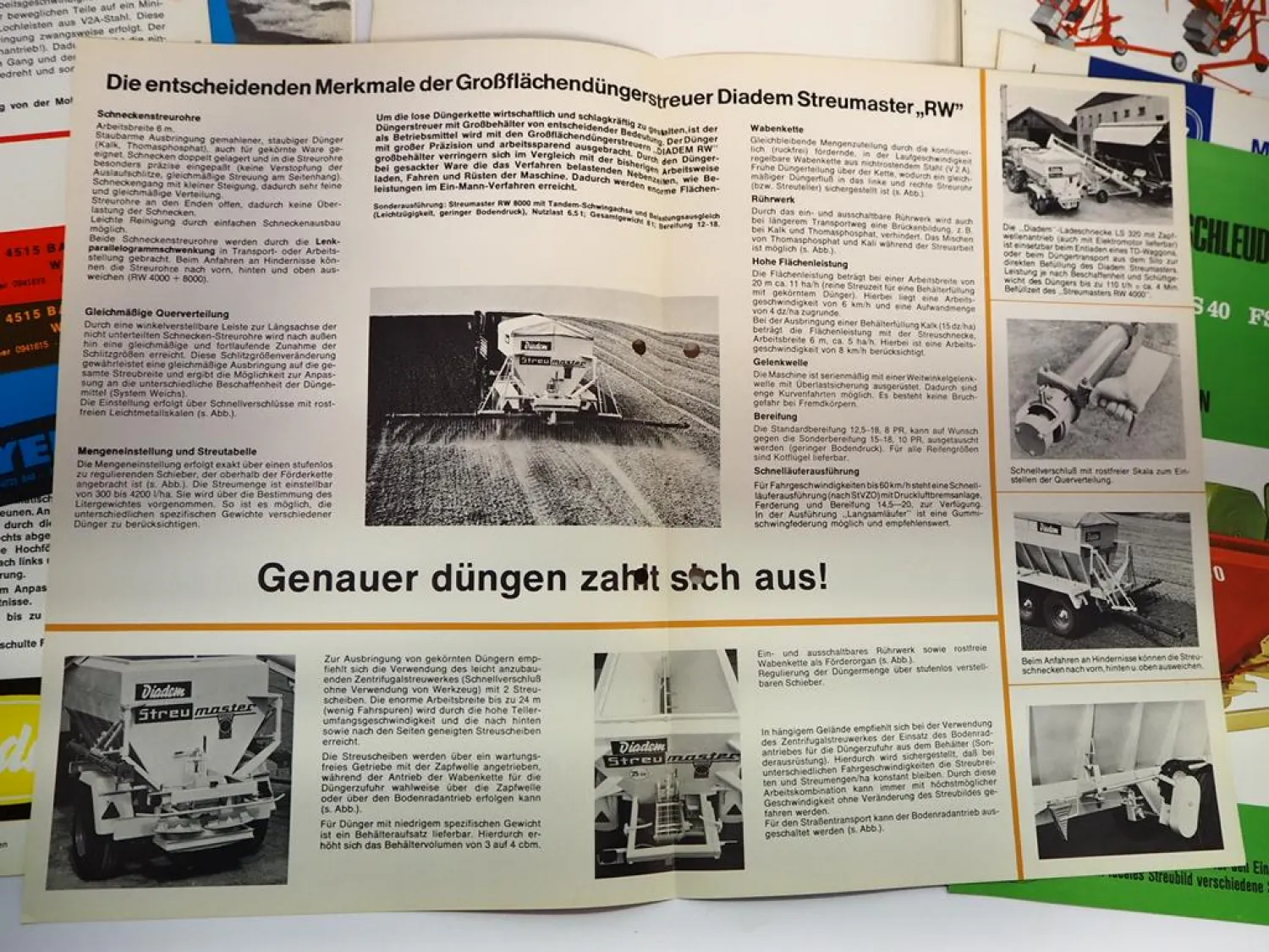 Mappe mit 16x Prospekt Diadem Landmaschinenprogramm + Mitteilungen 1970er Jahre