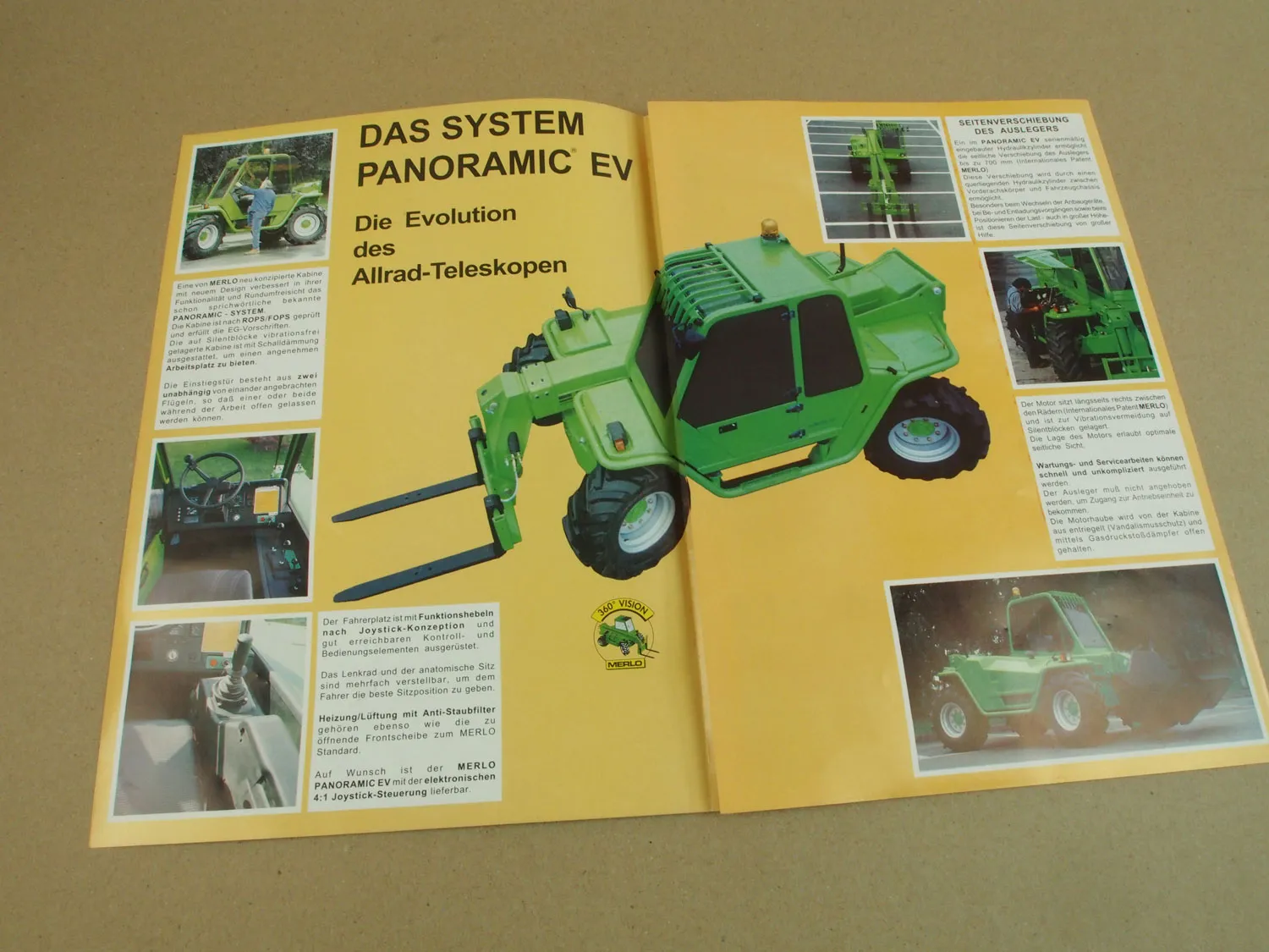 Mappe mit Prospekten Merlo Roto Panaoramic Telescopic Baufahrzeuge Stapler