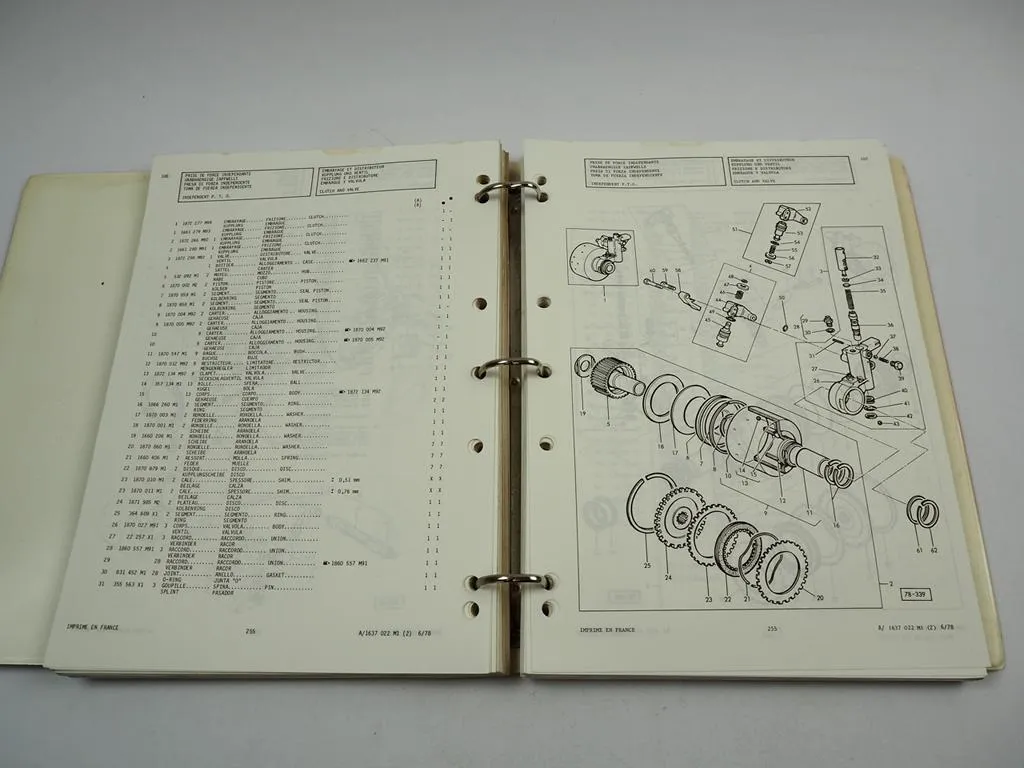 Massey Ferguson MF 255 Traktor Tracteur Ersatzteilliste Parts List 1976/78