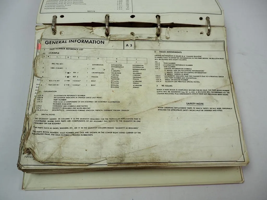 Massey Ferguson MF 3080 Traktor Ersatzteilliste Parts List 1988