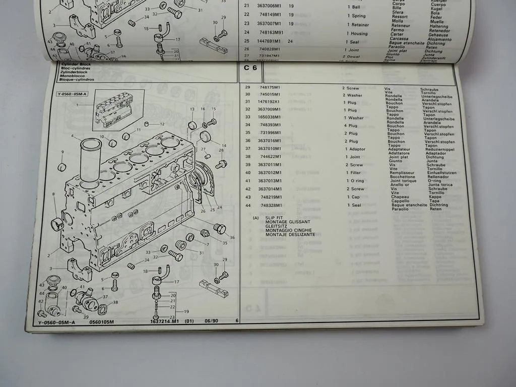 Massey Ferguson MF 3655 Traktor Schlepper Ersatzteilliste Spare Parts List 1990