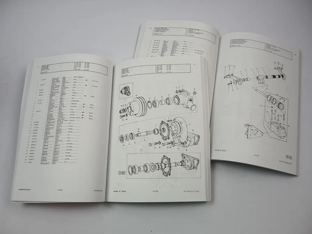 Massey Ferguson MF 575 590 Traktor Ersatzteilliste Parts List 1975/78 Pieces de Rechange