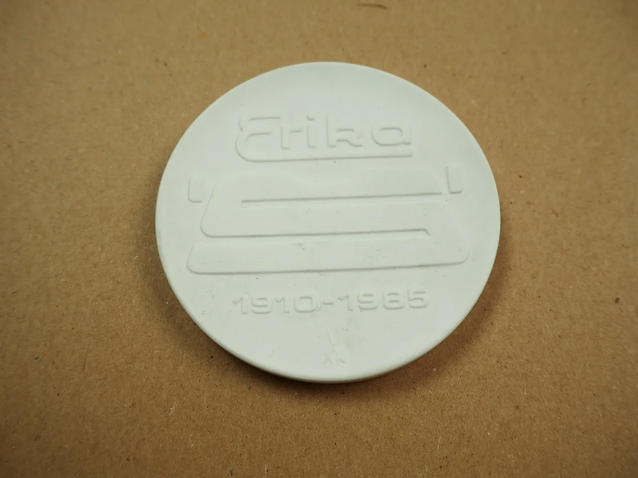 Medaille DDR Meißen Porzellan Robotron Erika Schreibmaschine 1985 Durchmesser 8 cm