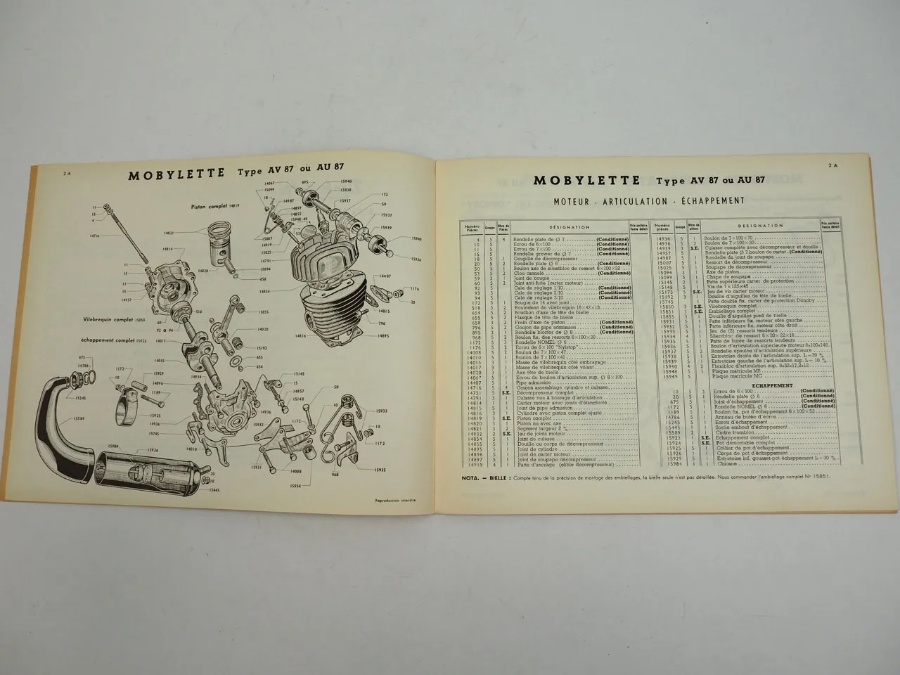 Motobecane Mobylette AV AU 87 Ersatzteilliste Pieces Detachees