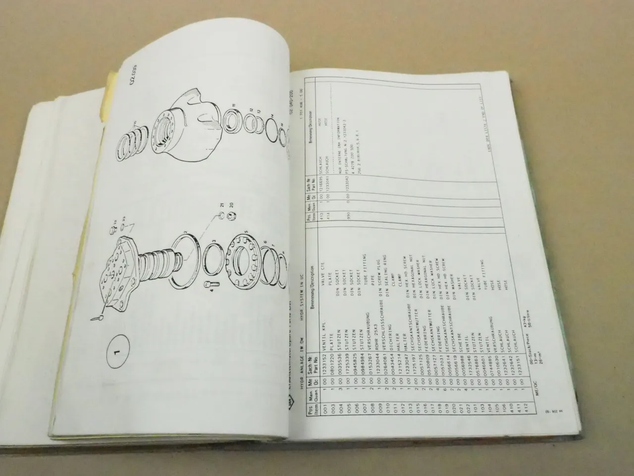 O&K RH6 F2 Bagger Betriebsanleitung Ersatzteilliste Schmierplan Schaltplan