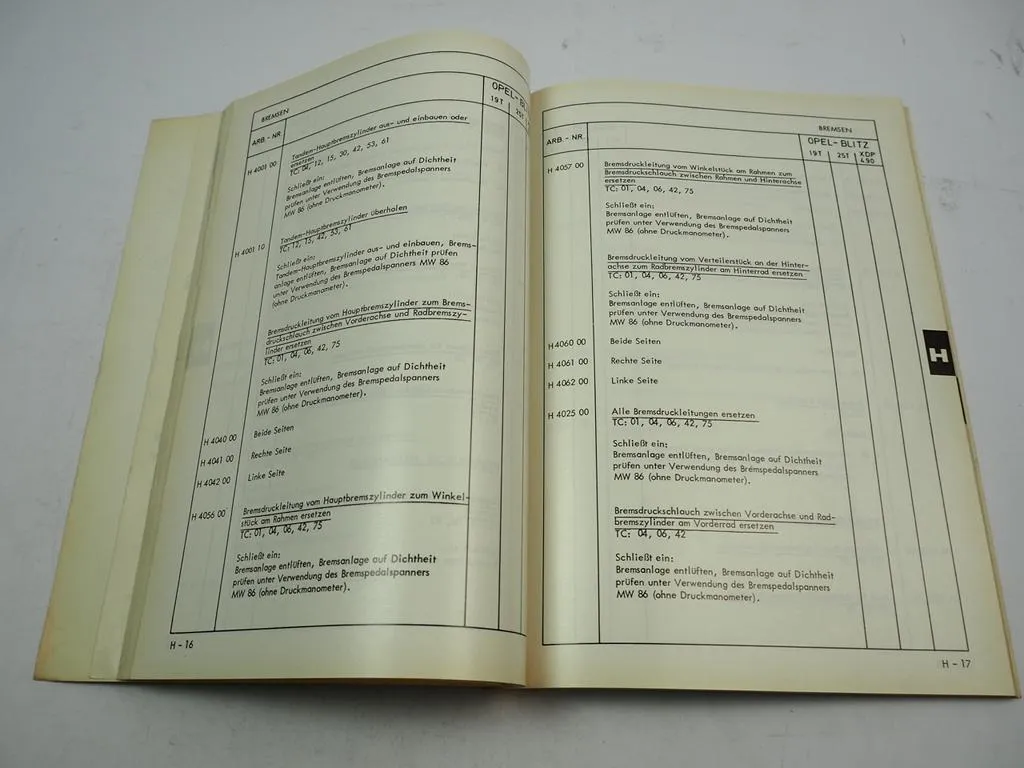 Opel Blitz 19T 25T XDP 4.90 Arbeitskatalog Richtzeiten Werkstatt 1973 vorläufige Ausgabe