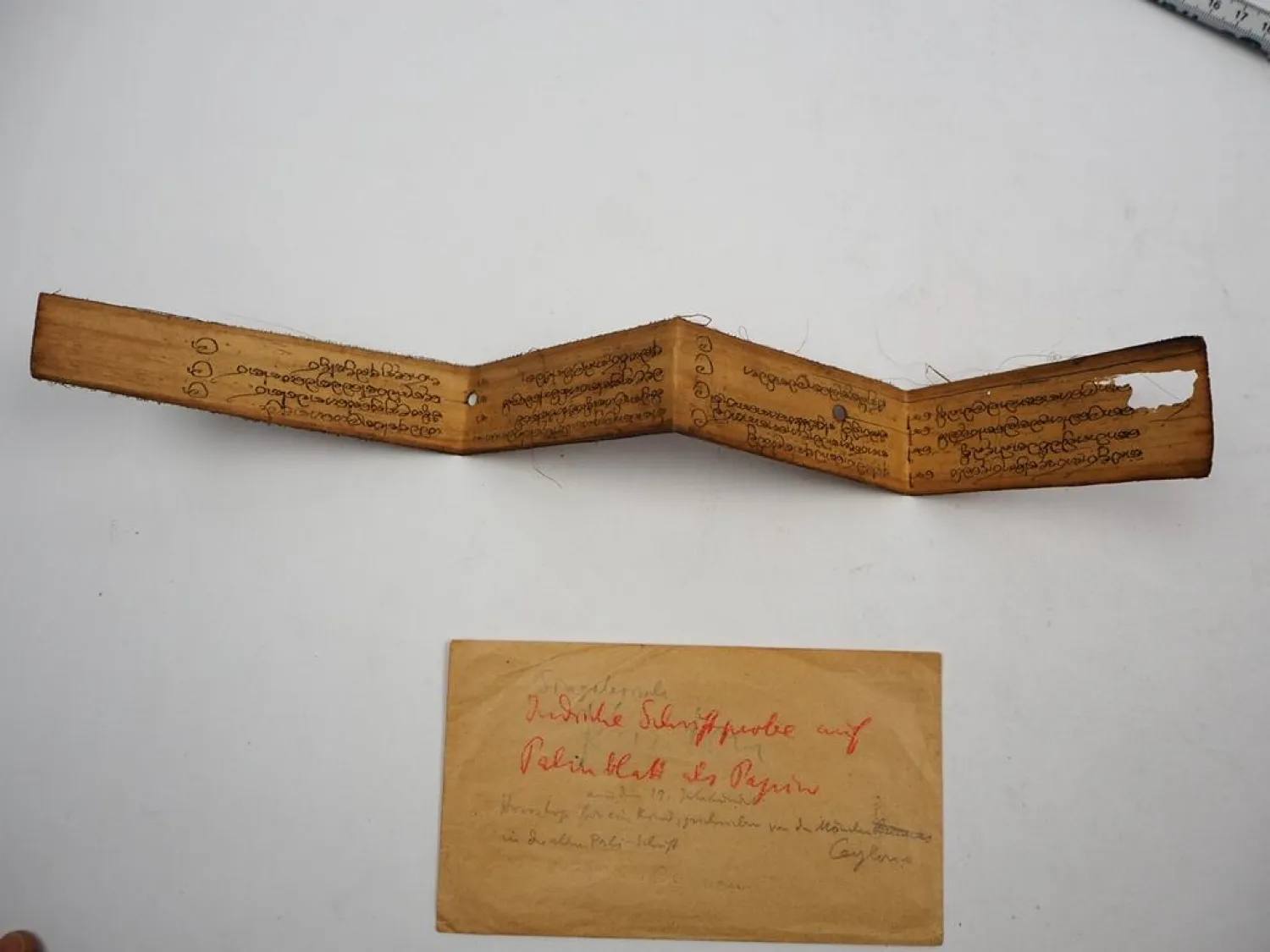 Orig. Indische Pali Schrift auf Palmblatt Ceylon 19. Jh. Sammlung H. Weigold