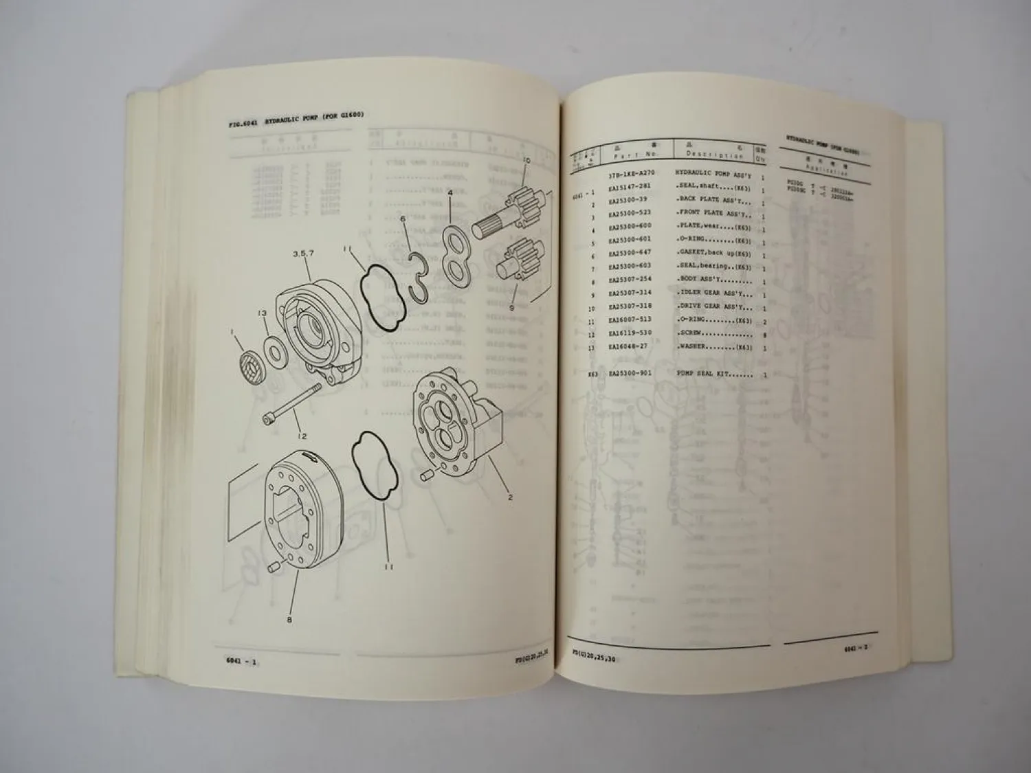Orig. Komatsu FG FD 20 25 30 -11 S G Forklift Parts List Ersatzteilliste 1993
