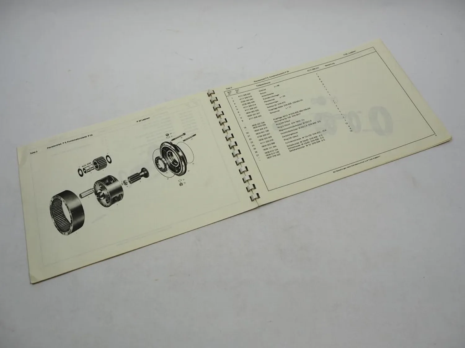 Orig ZF P 25 Reduplangetriebe Ersatzteilliste Liebherr Schmiervorschrift 06/1970