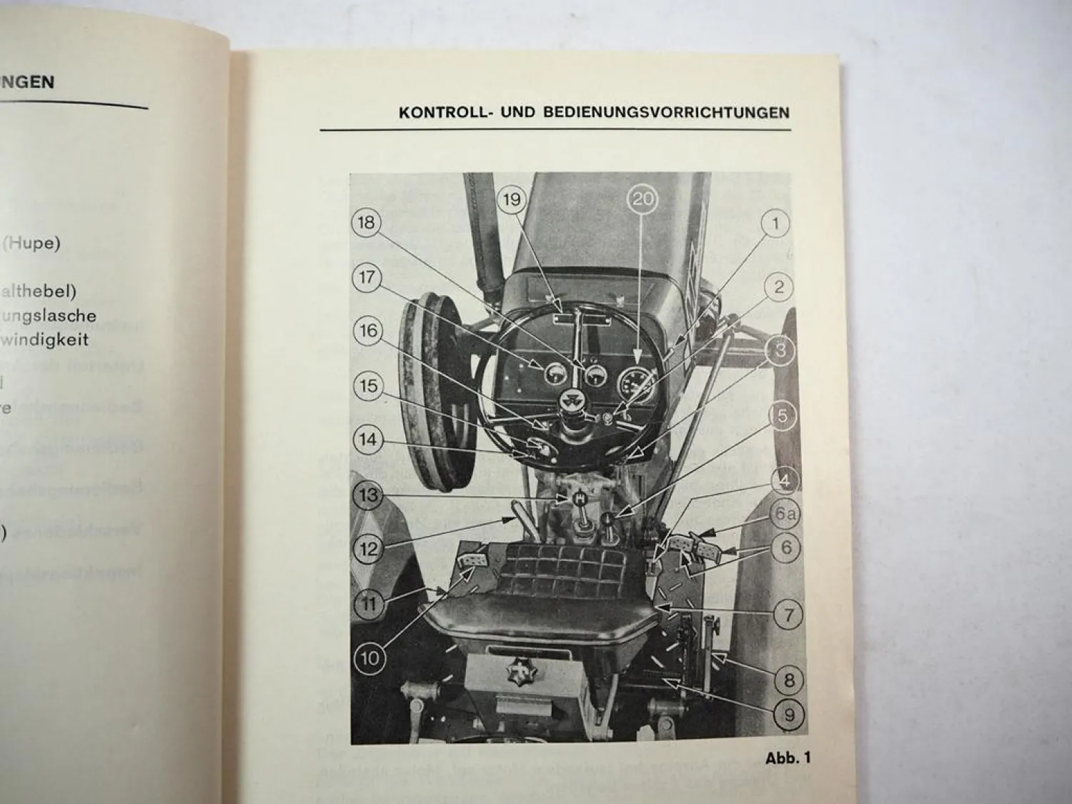 Original Massey Ferguson MF235-8G Schlepper Betriebsanleitung 1977