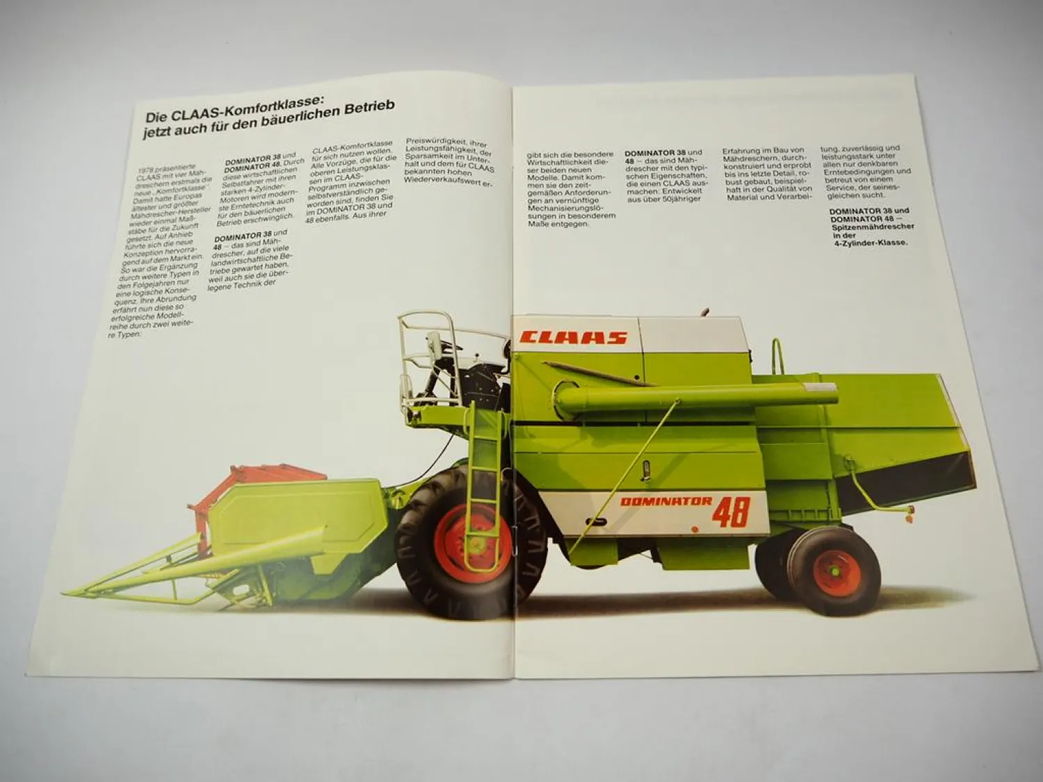 Original Prospekt Claas Dominator 38 48 Mähdrescher mit 20 Seiten von 09/1982