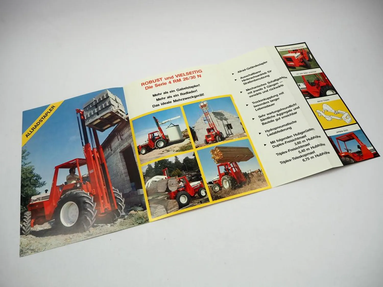 Original Prospekt Manitou Serie 4RM 26 30 N Allradstapler mit 6 Seiten von 1984